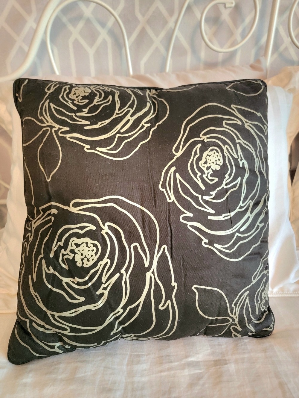 NWT Pier 1 Black Throw Pillow With Tan Outlined Roses